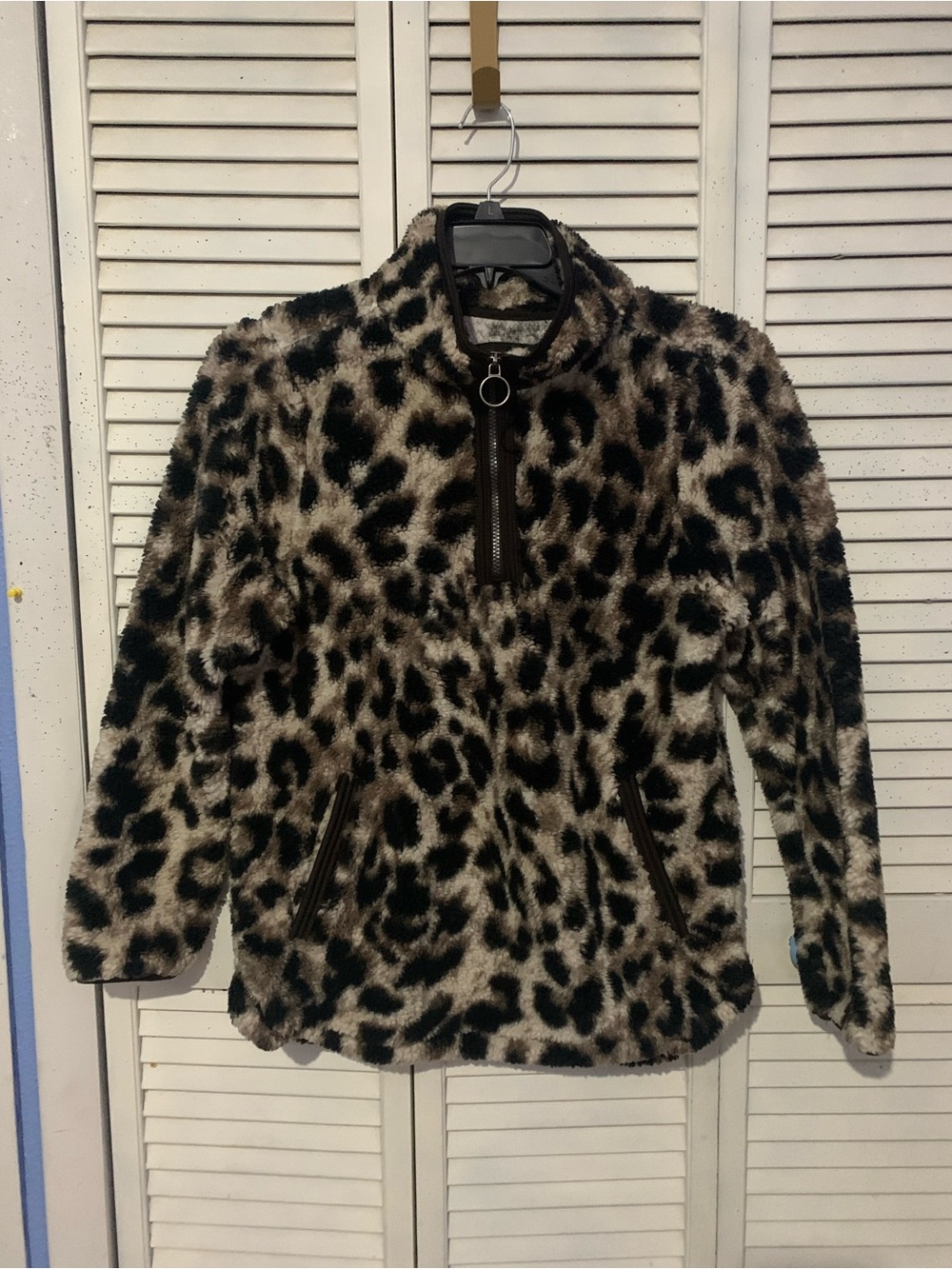 Cozy Sherpa Leopard Print 1/4 Zip Fleece Pullover Jacket - Black and Cream